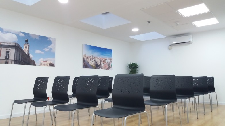 meeting room classroom setting