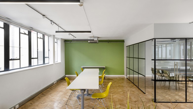 Modern office space London 